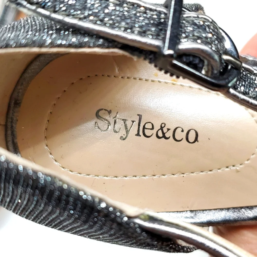 Style and Co Selinaa Silver Gray Platform Stiletto Heels 8 NWT